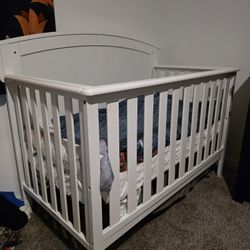 Basically New Baby Crib