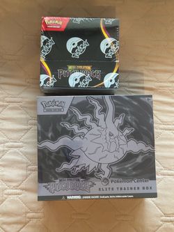 Pokemon Center Pitch Black ETB Elite Trainer Box