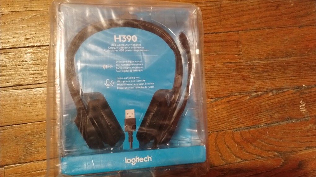 Gaming Office School Library Just Listening Headset USB H390 Logitech USB Awesome Brand New
