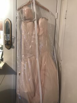 Wedding Gown With Veil And Other Attachments( Dress Straps )