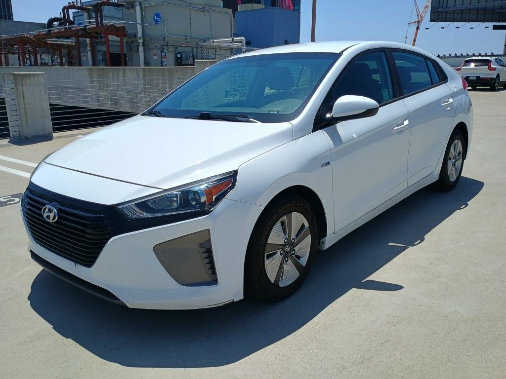 2019 Hyundai Ioniq Hybrid SE 59MPG Like New Condition No Issues Pink Slip