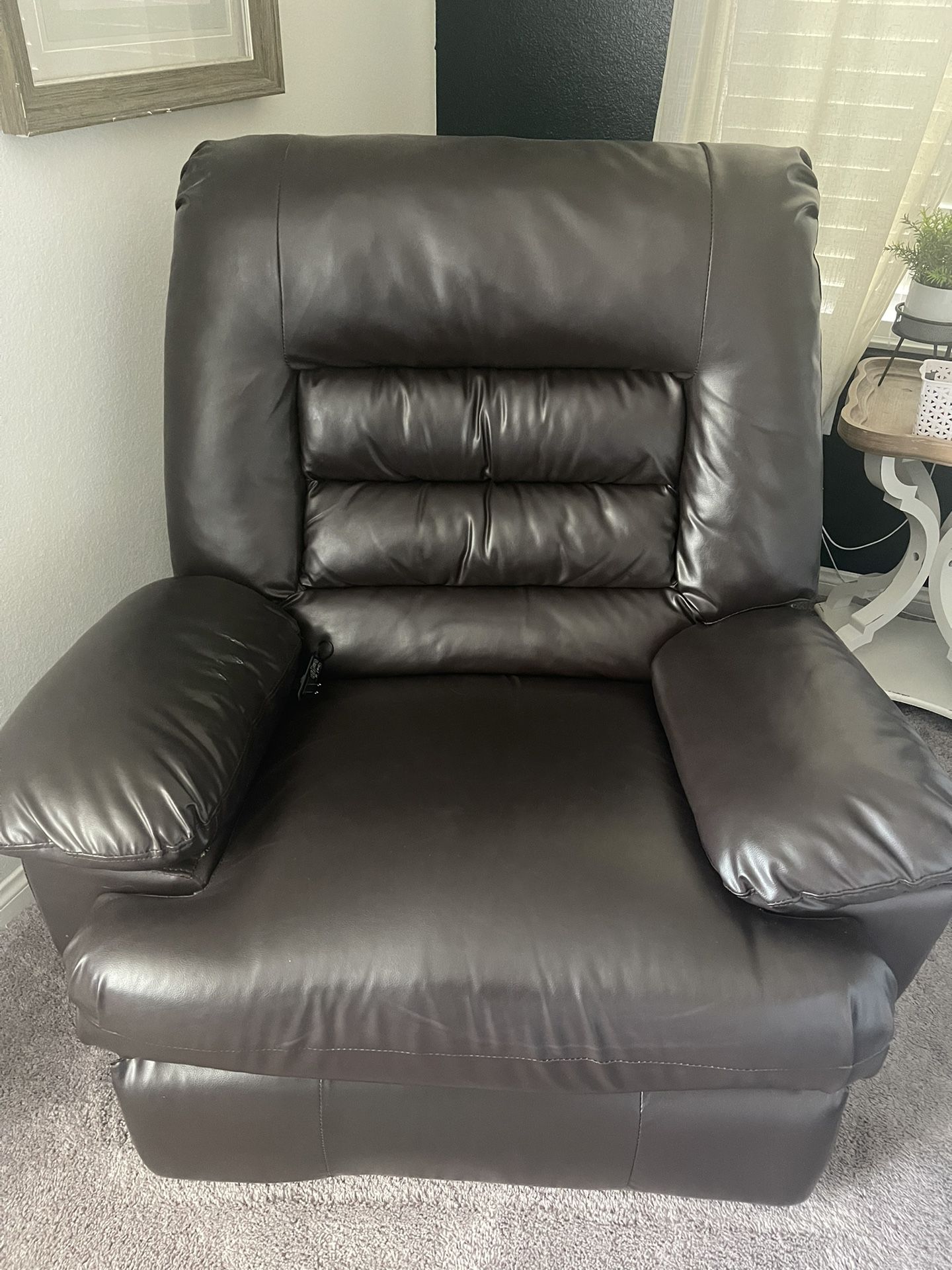 Recliner With USB Port