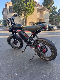 Fat Tire Electric Bike Moped Style