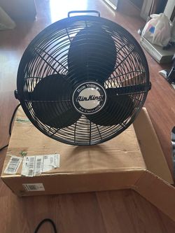 Airking Fan 18"  NEW-  Model 9318
