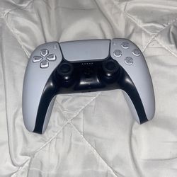 PlayStation 5 Controller
