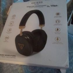 Guess Headphones 