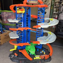Hot Wheels Ultimate Garage
