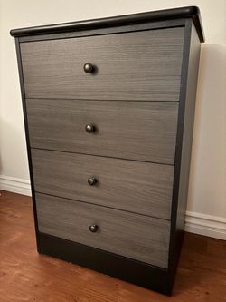 Small 4-Drawer Dresser / Chest of Drawers – Gray & Black