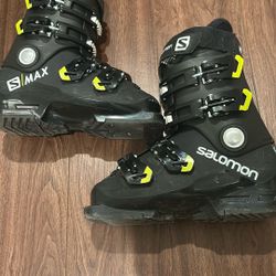 Salomon Kids Ski Boots 22-22.5 US Kids Size 4.5