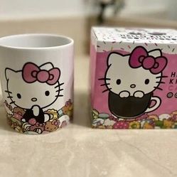 Hello Kitty Cafe Cup Mug SANRIO. LIMITED EDITION COLLECTIBLE 2015.