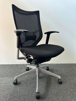 Okamura Baron CP Black Mesh Ergonomic Task Chair (Black/Silver)