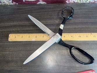 WISS Dressmaker Pinking Shears Scissors