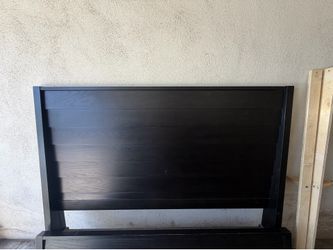 Queen Bedframe