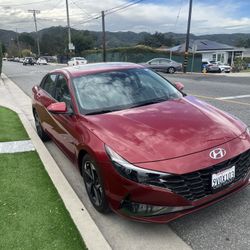 2023 Hyundai Elantra Limited 