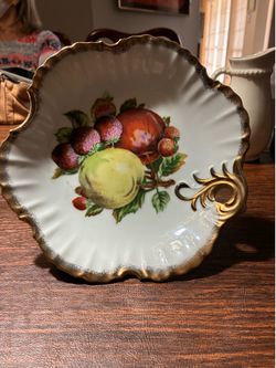 Dish with Stand