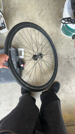 6ku Back Rim And Tire
