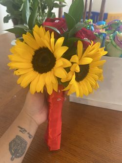 Roses,sunflowers
