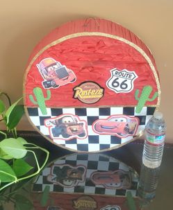 LIGHTNING McQUEEN PIÑATA.