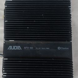 amplifier AUDIO AUX-40 20+20 Watts RMS Clarion