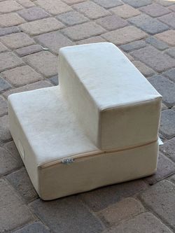 Pet steps