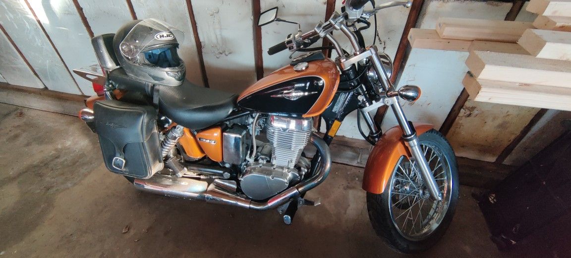 Photo 2011 Suzuki Ls650