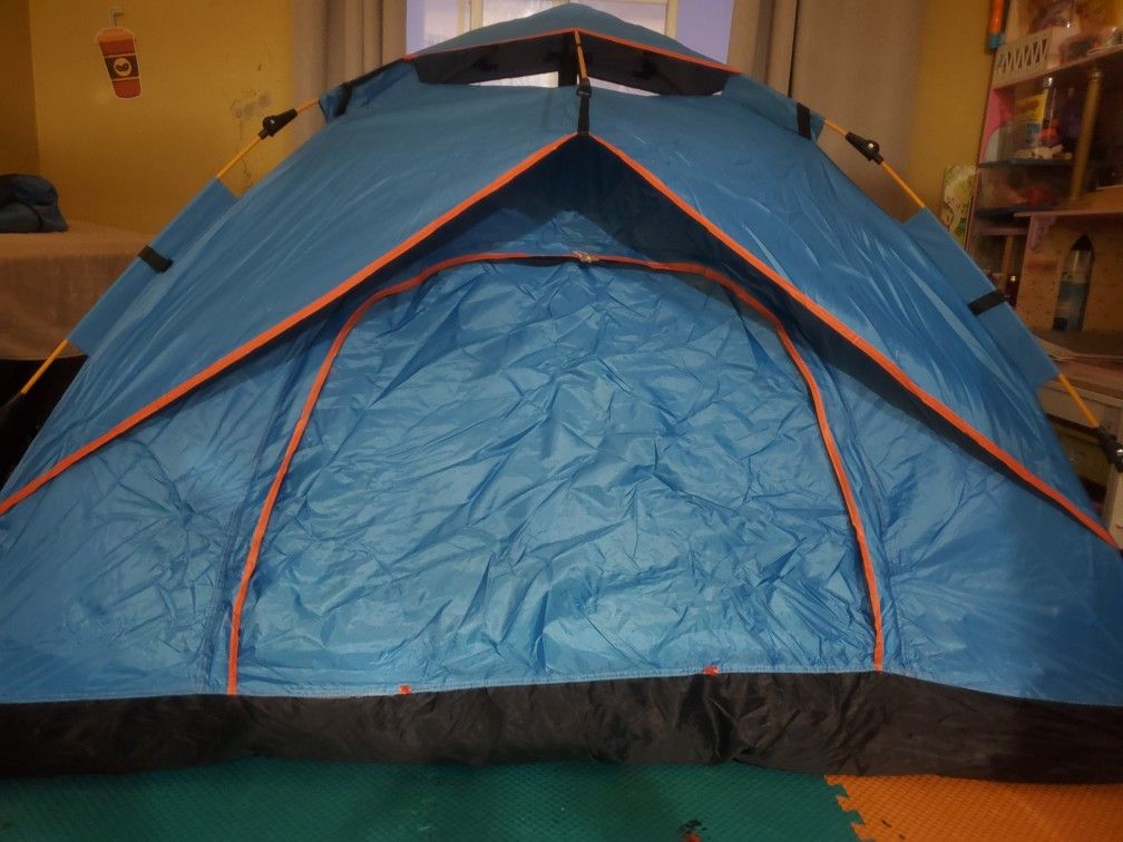 Camping Tent 1 to 2 Person Weatherproof Tents Instant Outdoor Dome Camping Tent Pop up Silver Adhesive Fabric Double Layers Two Windows with Storage B