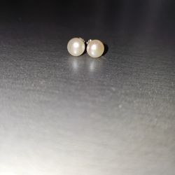 White Real Freshwater Pearl Earrings 