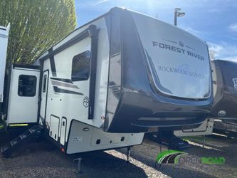 2025 Rockwood Signature R378bh
