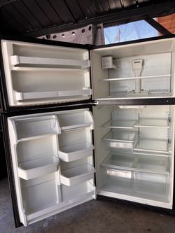 Black whirlpool Refrigerator