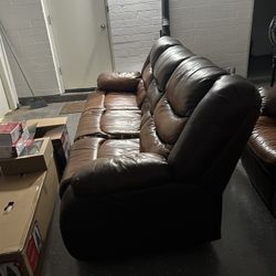 COUCH 2 Part Recliner+Pullout