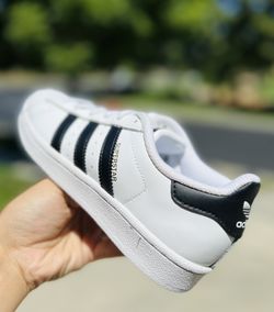 Classic Adidas Superstar C Sneaker 
