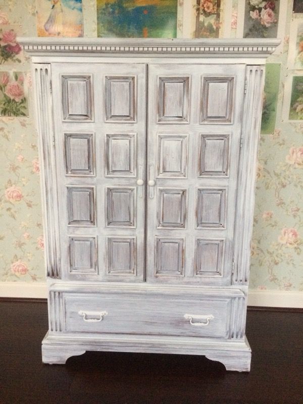 Armoire