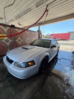 2000 Ford Mustang