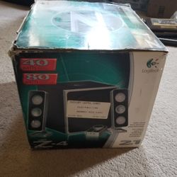 Logitech Z-4  2.1  Speaker System !!