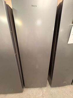 Hisense 10.2 cu ft garage ready frost free stand up freezer