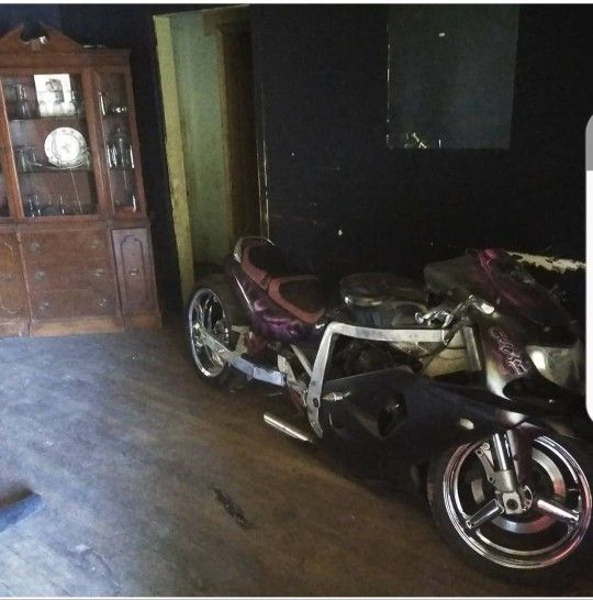 1991 Suzuki Gsxr1100