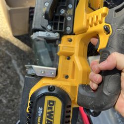 20V Max Cordless Band Saw
