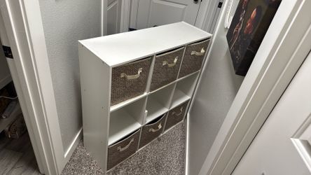 Cube Dresser