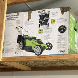 Greenworks 40V 20" Twin Blade Mower, 4.0Ah + 2.0Ah Battery 