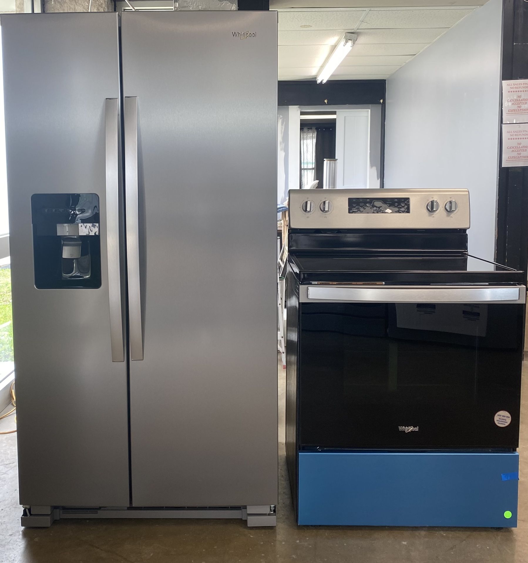 Whirlpool Set Refrigerator And 5 Range Electric Stove