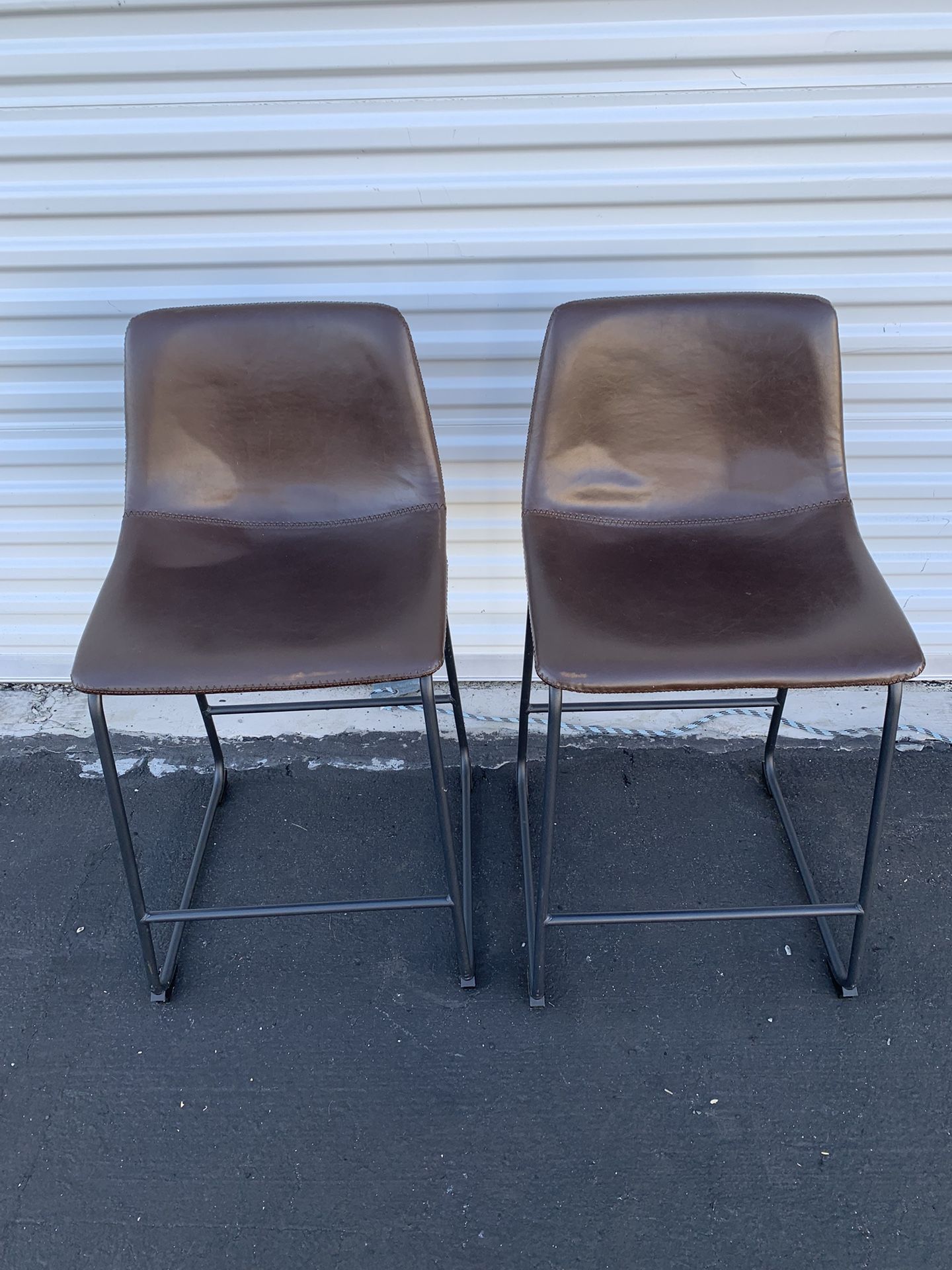 Milan 25" Vintage Faux Leather Bar Stool (Set of 2) Brown