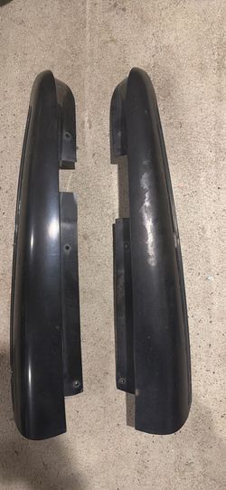OBS  SUBURBAN, TAHOE D PILLARS