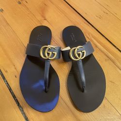 Gucci Marmont GG Thong Sandals