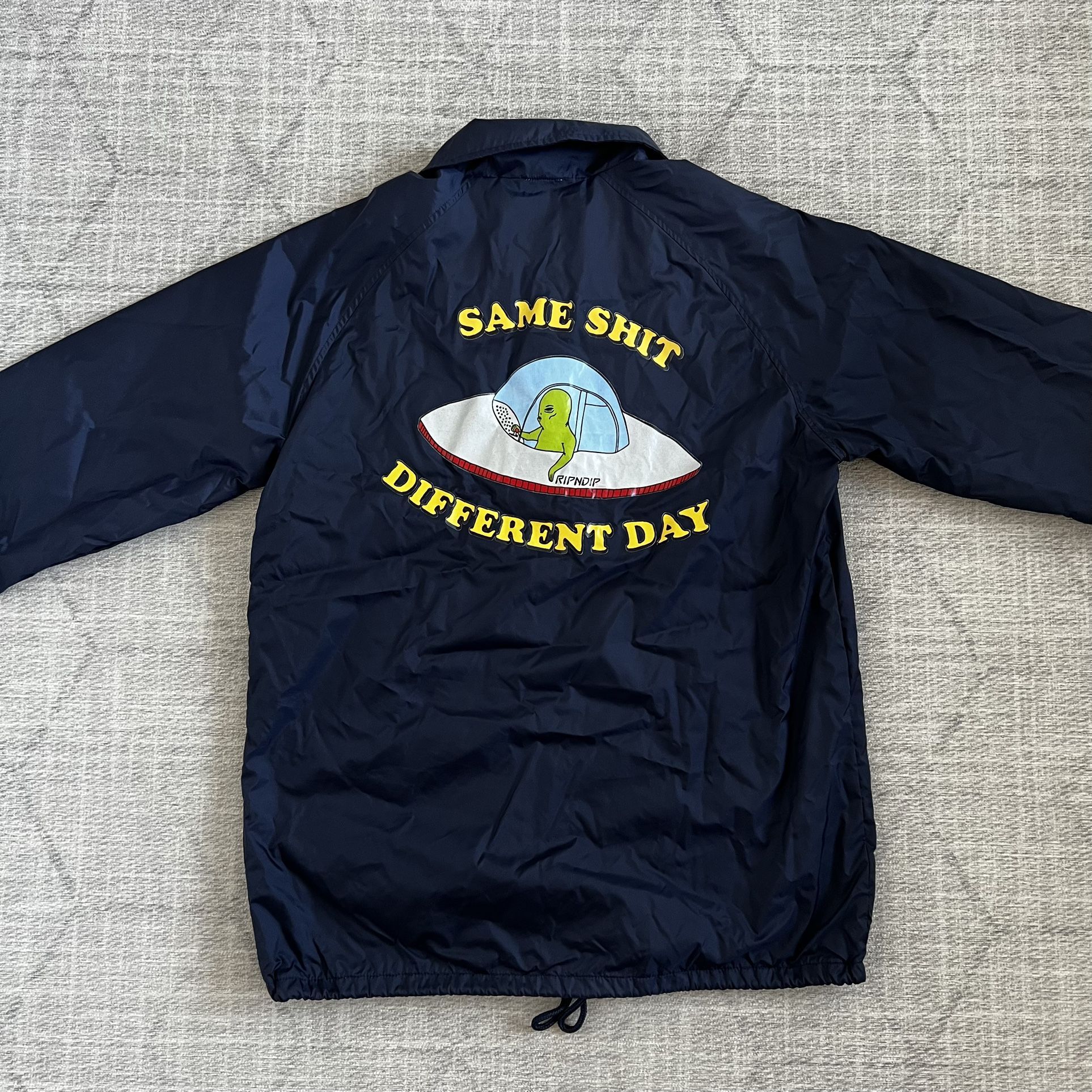 RipNDip Men’s Navy Blue Alien Same Sh!t Different Day Windbreaker Jacket MEDIUM