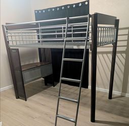 ✨ TWIN LOFT BED W/DESK ✨