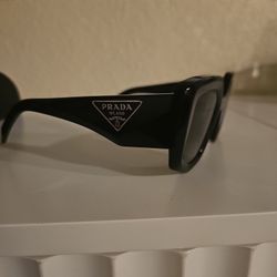 New Prada Woman's Sunglasses 