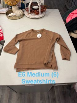 6 women’s sweatshirts mixed brands gently used smoke free home ships fast