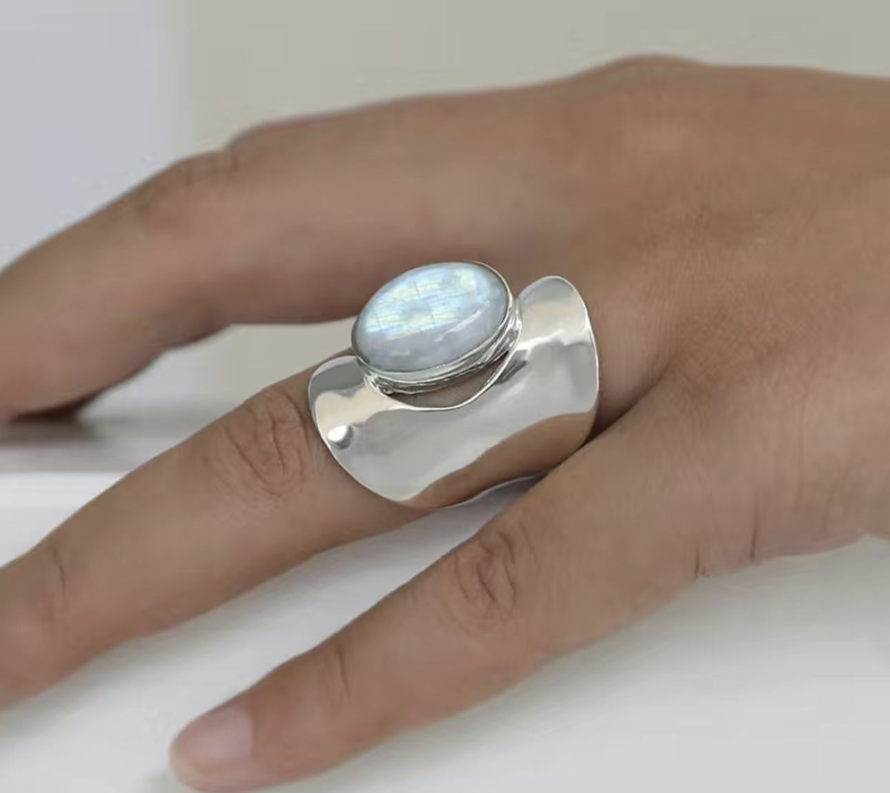 Band Ring Inlaid Moonstone In Egg Shape Special Design Size 7