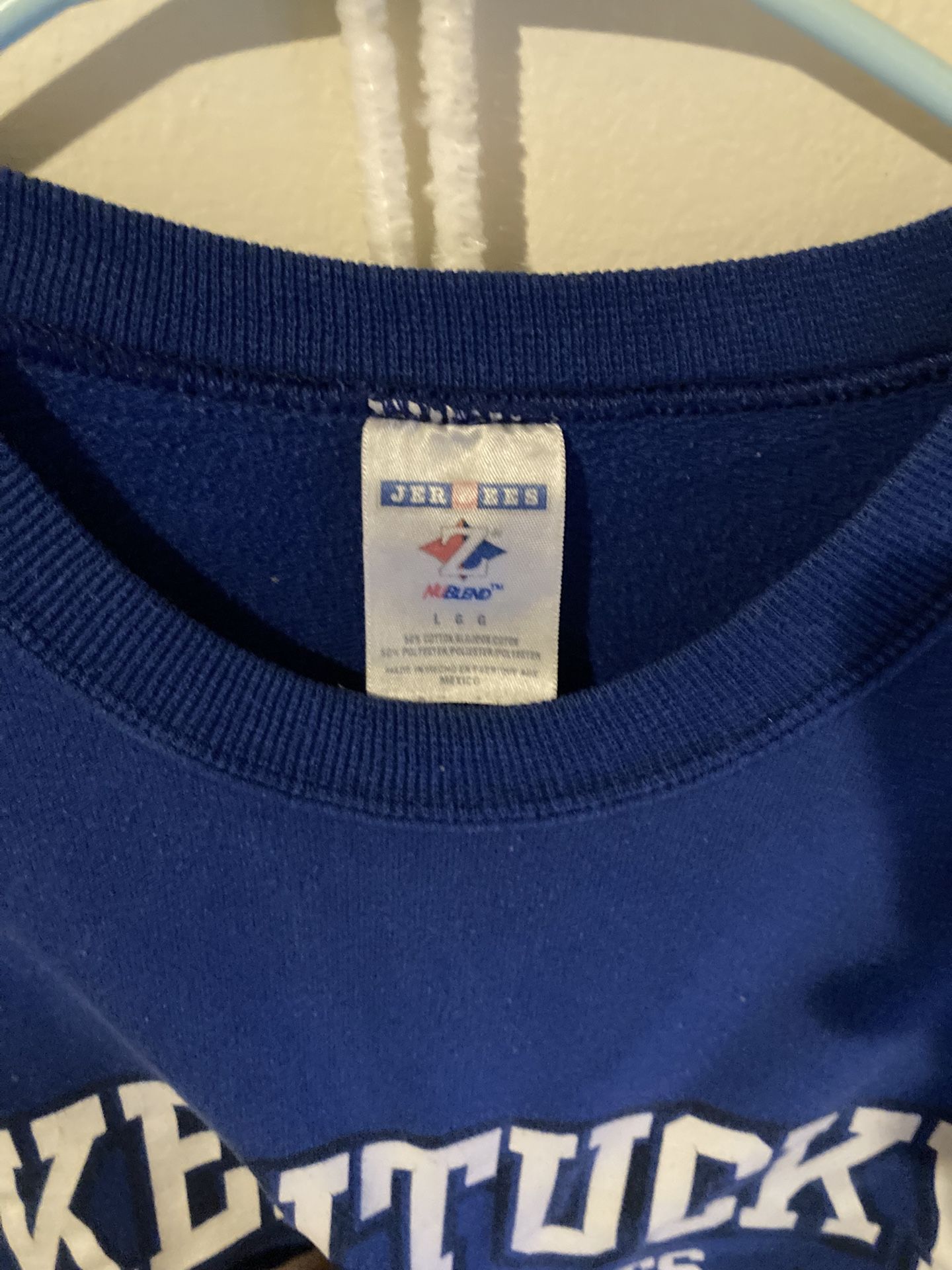 L Kentucky Wildcats Sweater