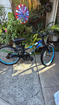 BEAUTIFUL GUARDIAN BIKE REALLY GOOD CONDITION